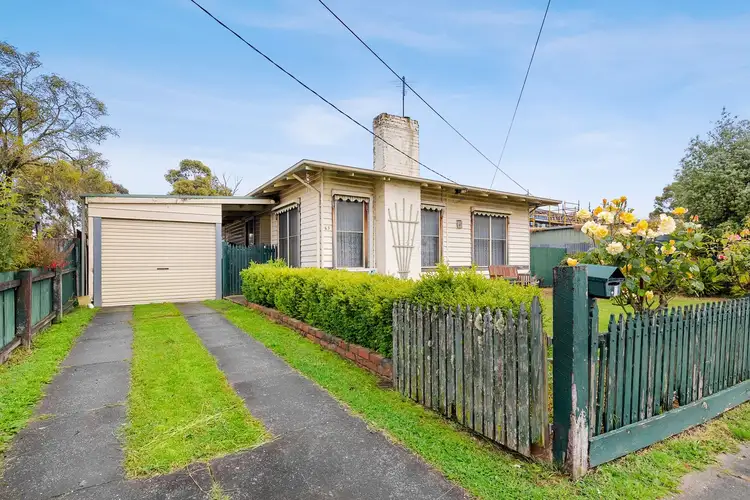 63 Maple Avenue, Wendouree VIC 3355