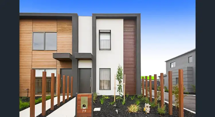 185 Waterhaven Boulevard, Point Cook VIC 3030