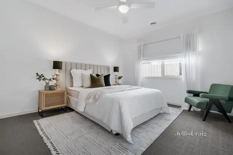 Fifth view of Homely house listing, 2/8 Prunus Court, Bellfield VIC 3081