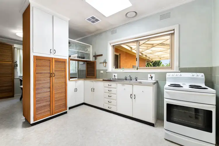 Fourth view of Homely house listing, 3 Hustler Court, Mount Waverley VIC 3149