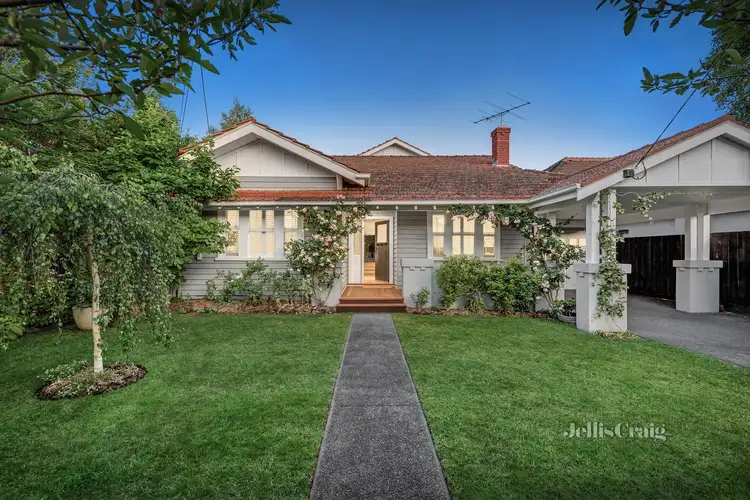 8 Whitmuir Road, Bentleigh VIC 3204
