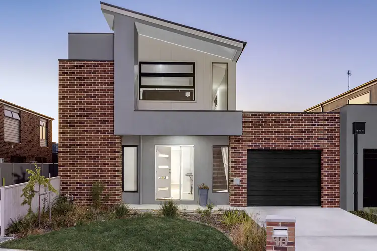 10 Neway Avenue, Delacombe VIC 3356