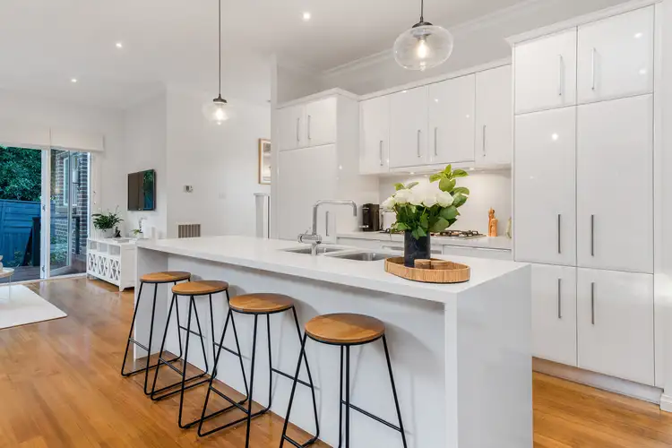 2/7 Rua Court, Oakleigh VIC 3166