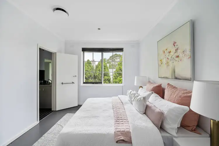Fifth view of Homely apartment listing, 9/16 Tintern Avenue, Toorak VIC 3142
