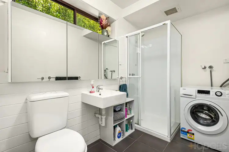 Fifth view of Homely block of units listing, 1-8 19 Edgewood Street, Carnegie VIC 3163