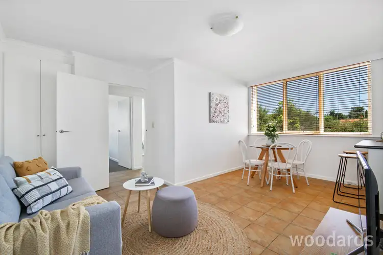Fifth view of Homely apartment listing, 4/15 De Carle Street, Brunswick VIC 3056