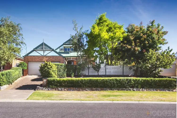 12 Highfielde Avenue, Berwick VIC 3806