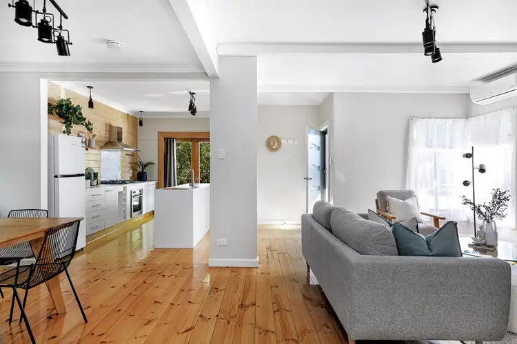 Third view of Homely house listing, 8 Linden Avenue, Wendouree VIC 3355