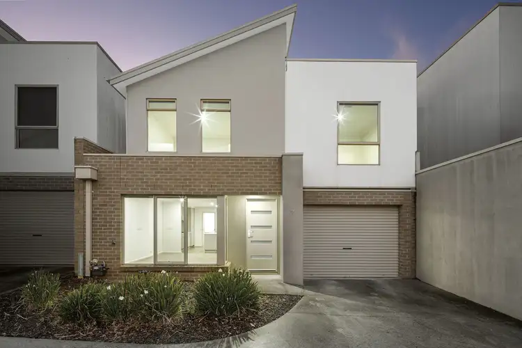 7/1015A Gregory Street, Lake Wendouree VIC 3350