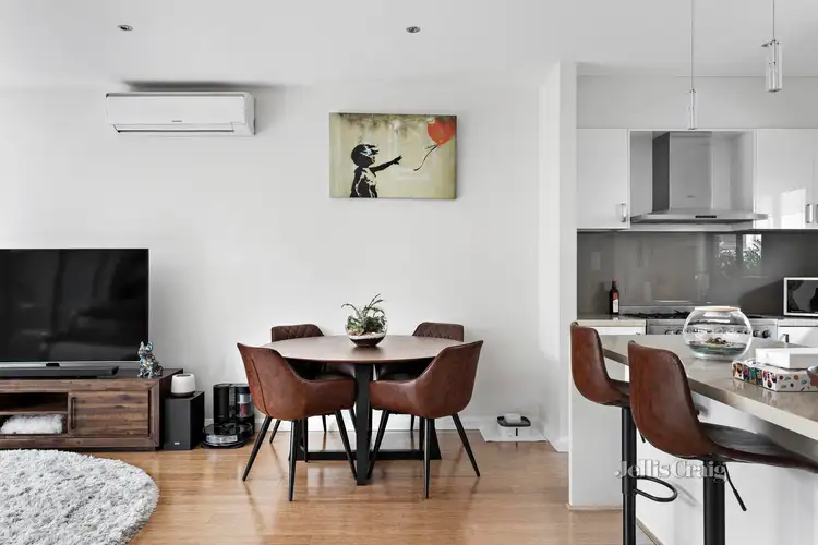 Sixth view of Homely townhouse listing, 2/102 Oriel Road, Bellfield VIC 3081