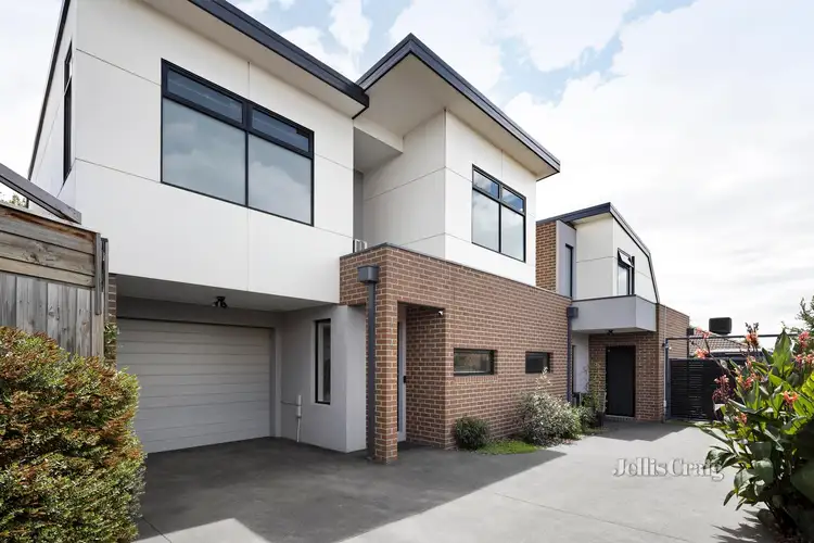 Main view of Homely townhouse listing, 2/6 Gisborne Crescent, Reservoir VIC 3073