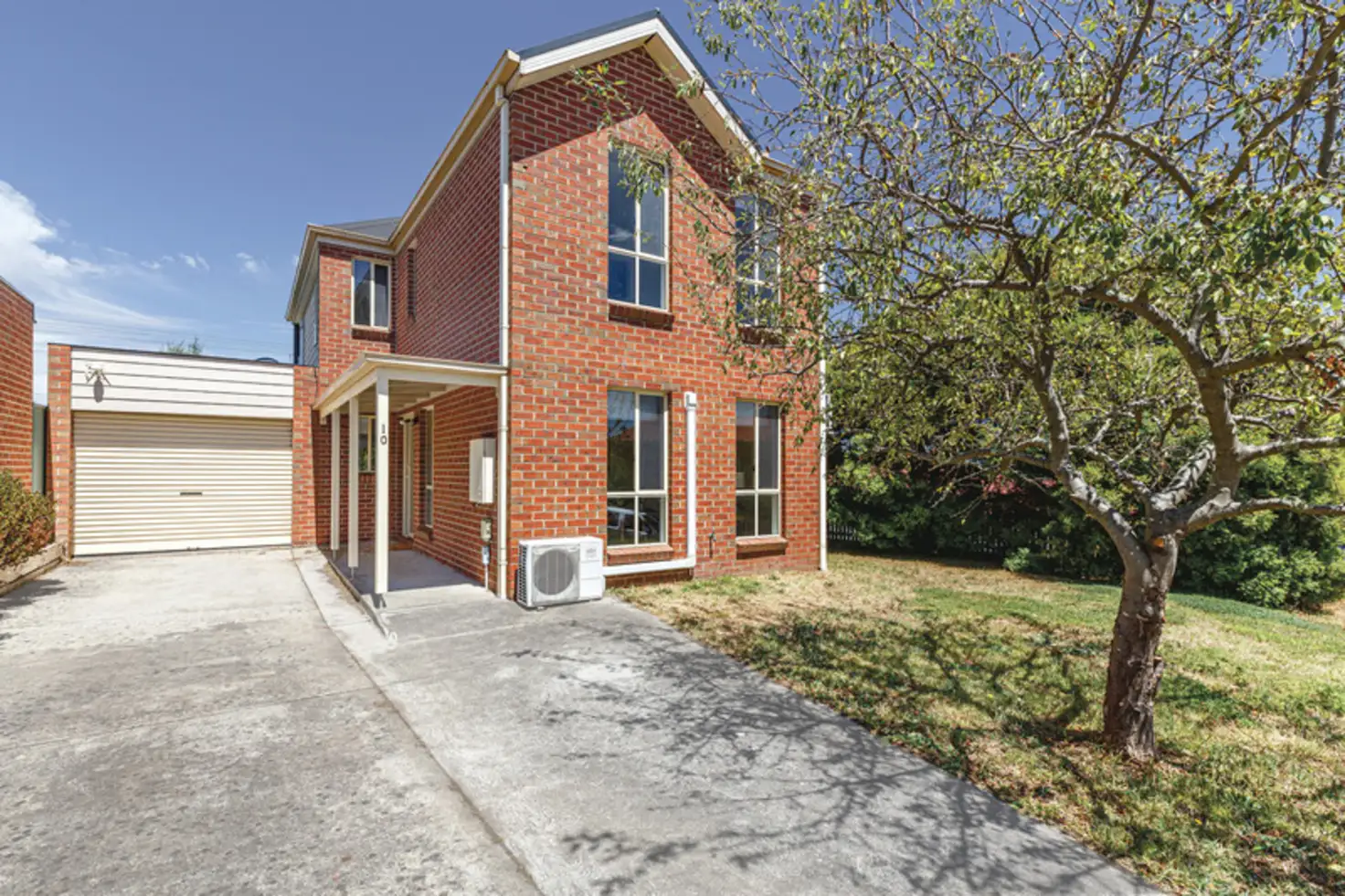 Main view of Homely house listing, 10 Bentley Place, Ballarat East VIC 3350
