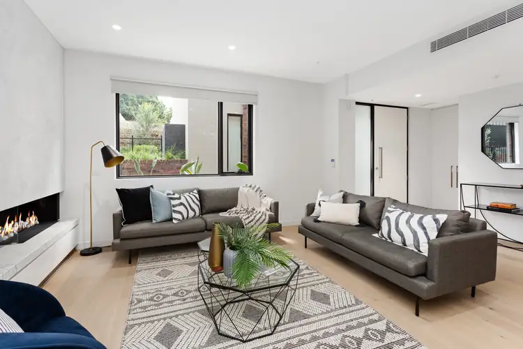 9/597 Burke Road, Camberwell VIC 3124