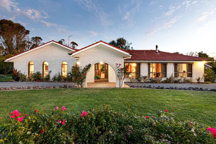 107 Cummins Road, Mount Rowan VIC 3352