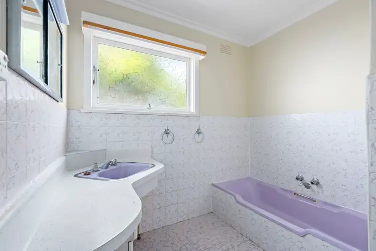 Fifth view of Homely house listing, 2 Rose Court, Newcomb VIC 3219