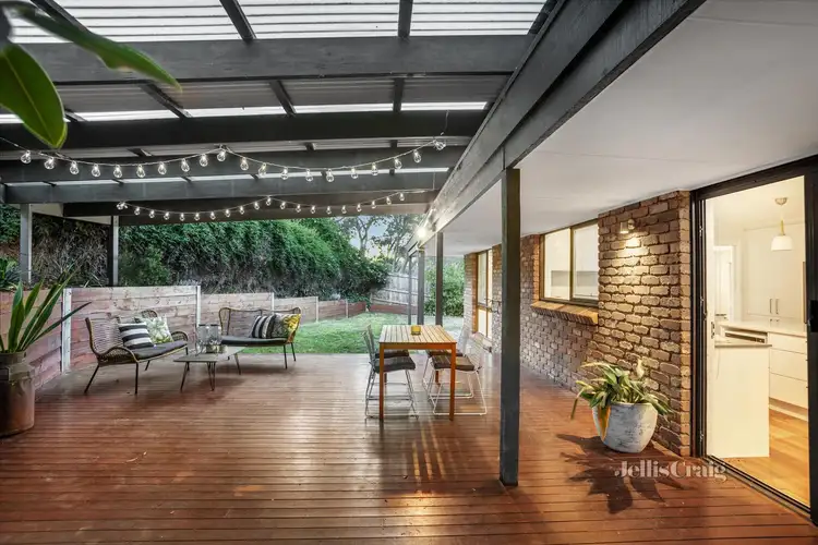 12 Laurison Road, Eltham North VIC 3095