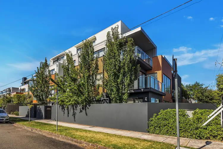 104/330 Neerim Road, Carnegie VIC 3163