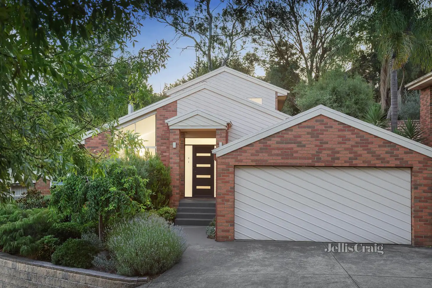Main view of Homely townhouse listing, 2/3 Carmen Close, Eltham VIC 3095