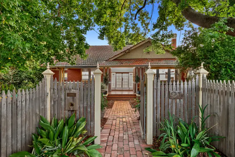 21 Omama Road, Murrumbeena VIC 3163