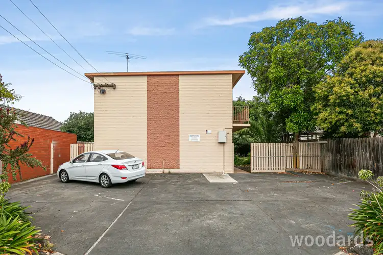 1/10 Swallow Street, Preston VIC 3072
