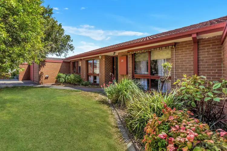 21 Pace Crescent, Chelsea VIC 3196