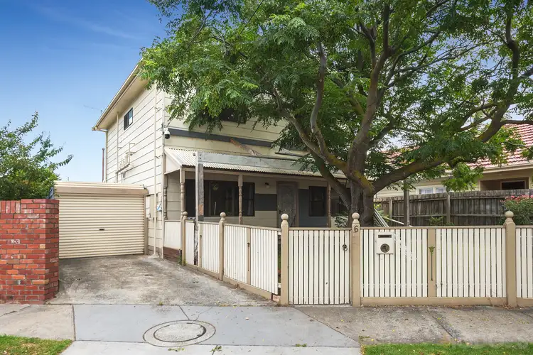 6 Ti Tree Grove, Parkdale VIC 3195