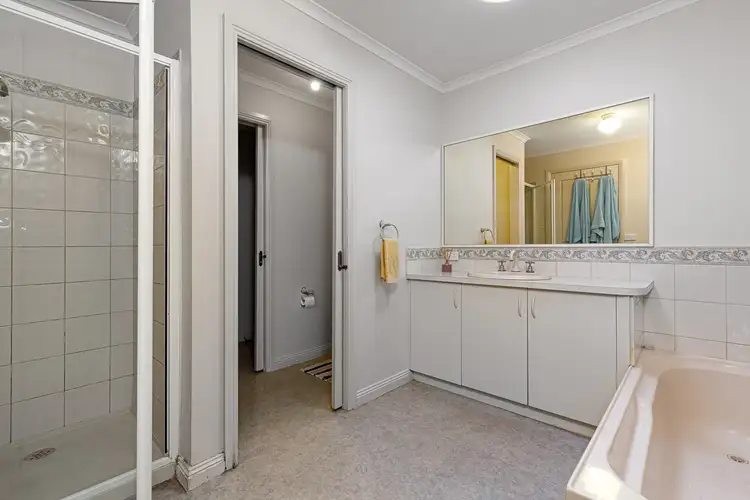 Sixth view of Homely house listing, 1/2 Finley Court, Mount Clear VIC 3350