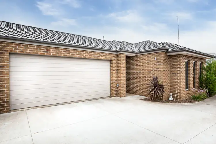 Main view of Homely house listing, 2/16 Alexandra Street, Sebastopol VIC 3356