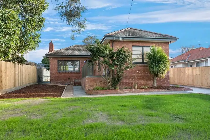 Main view of Homely house listing, 25 Beetham Parade, Rosanna VIC 3084