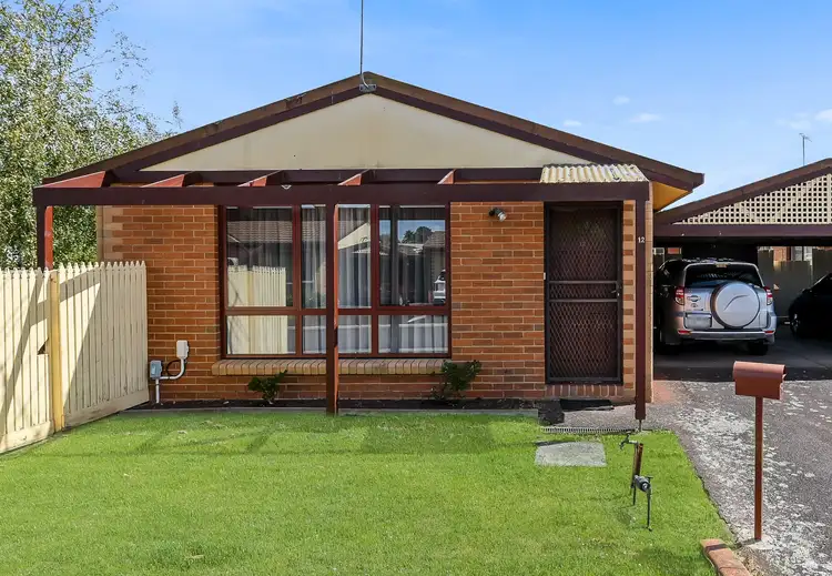 12 Warren Close, Narre Warren VIC 3805