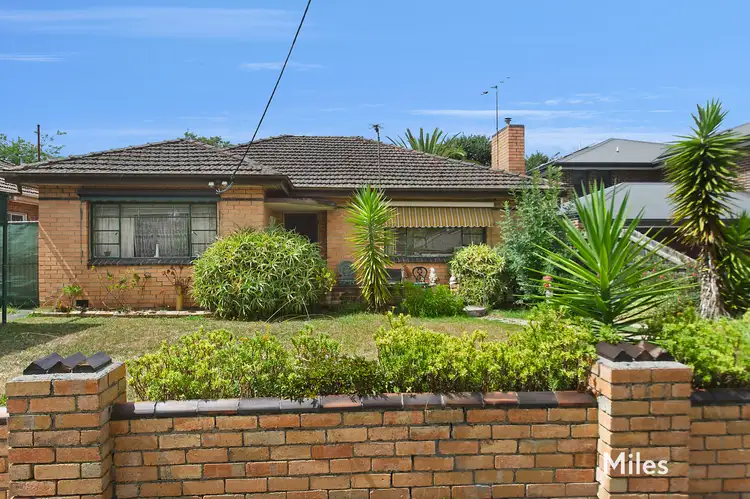 17 Abercorn Avenue, Ivanhoe VIC 3079