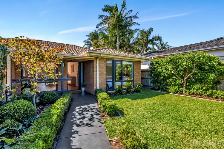 19 Robert Street, Parkdale VIC 3195