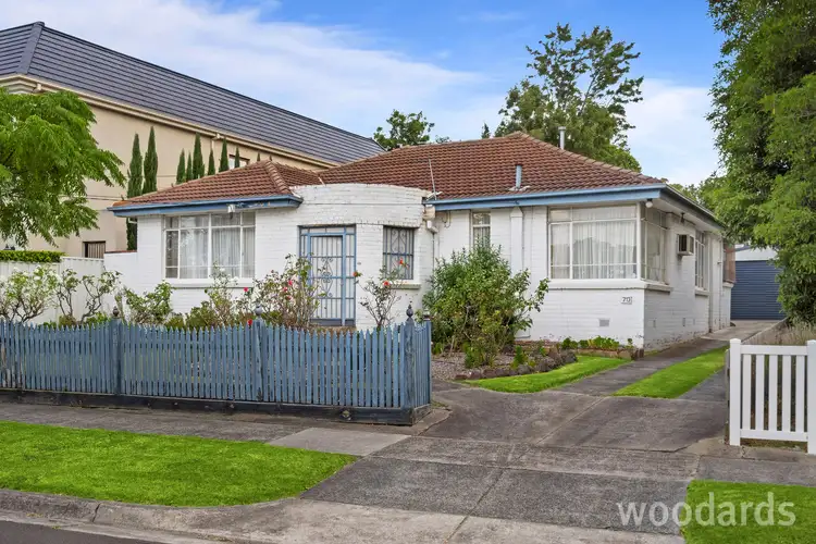 70 Railway Parade, Chadstone VIC 3148