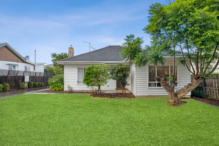 1/14 Wallace Avenue, Dandenong VIC 3175