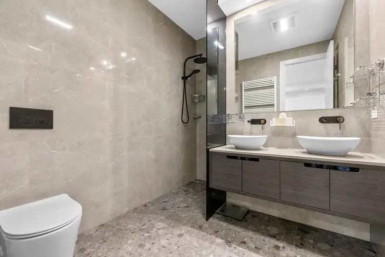 Sixth view of Homely townhouse listing, 5 East View Crescent, Bentleigh East VIC 3165