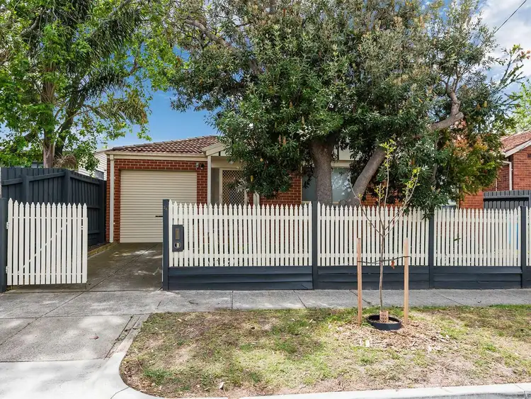 Main view of Homely unit listing, 2A O'Connor Crescent, Hampton East VIC 3188