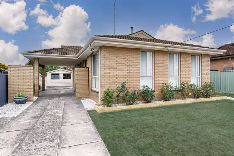 14 Maude Street, Wendouree VIC 3355