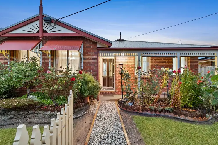 6 Lincoln Street, Wendouree VIC 3355