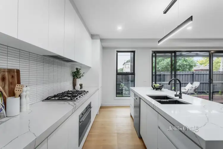 Fifth view of Homely townhouse listing, 2 Noora Avenue, Bentleigh East VIC 3165