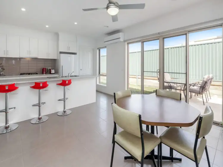 Fourth view of Homely house listing, 2/6 Sainsbury Court, Mount Clear VIC 3350