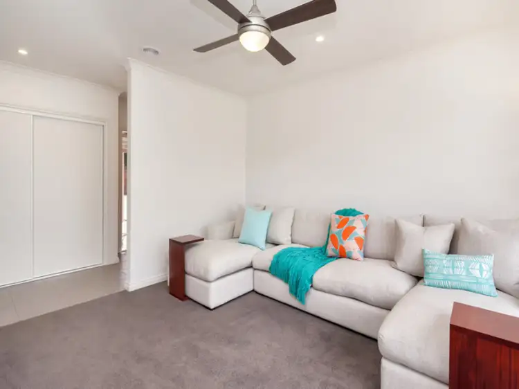 Sixth view of Homely house listing, 2/6 Sainsbury Court, Mount Clear VIC 3350