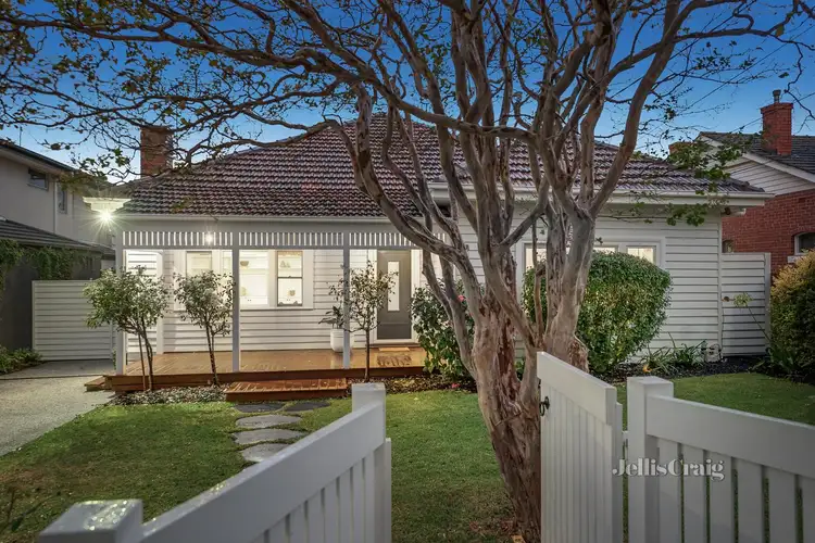 8 Hillside Avenue, Bentleigh VIC 3204