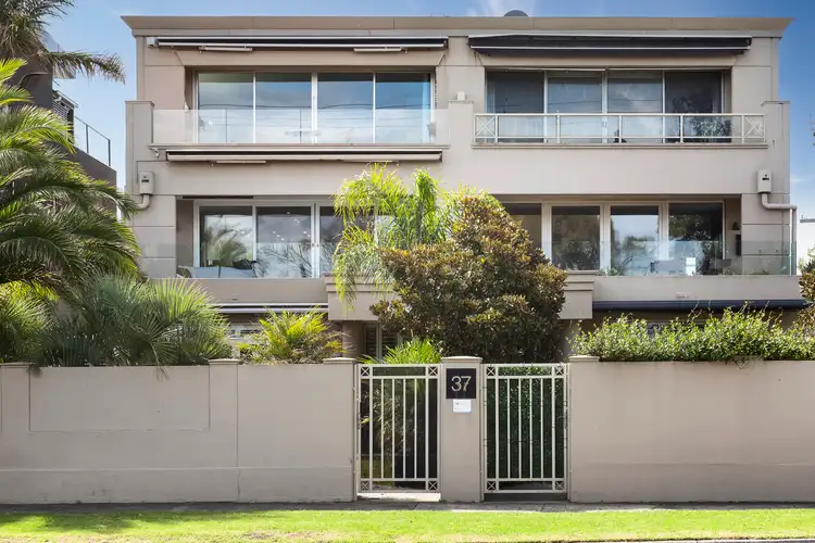 Second view of Homely apartment listing, 4/37 Ormond Esplanade, Elwood VIC 3184