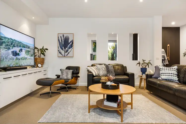 Second view of Homely house listing, 31 St Andrews Place, Lake Gardens VIC 3355