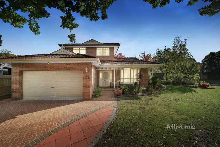 7 Peronne Walk, Yallambie VIC 3085