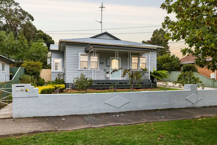 823 Bond Street, Mount Pleasant VIC 3350