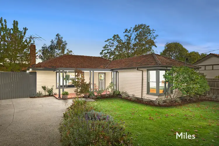11 Lloyd Street, Heidelberg Heights VIC 3081
