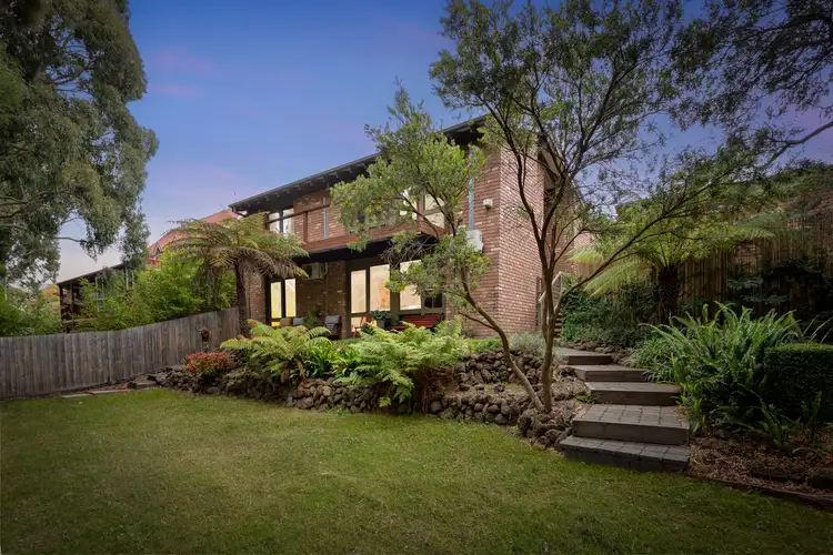 30 Oakpark Drive, Chadstone VIC 3148