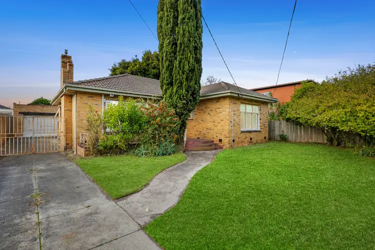 19 Merlyn Avenue, Clayton South VIC 3169