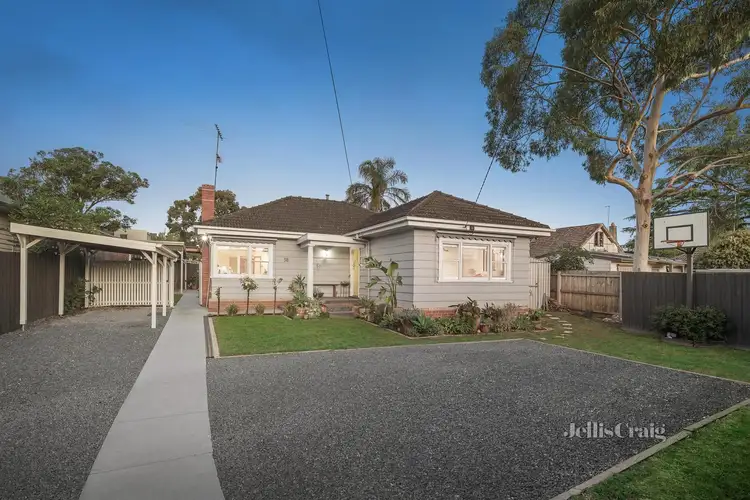 38 Grove Road, Rosanna VIC 3084